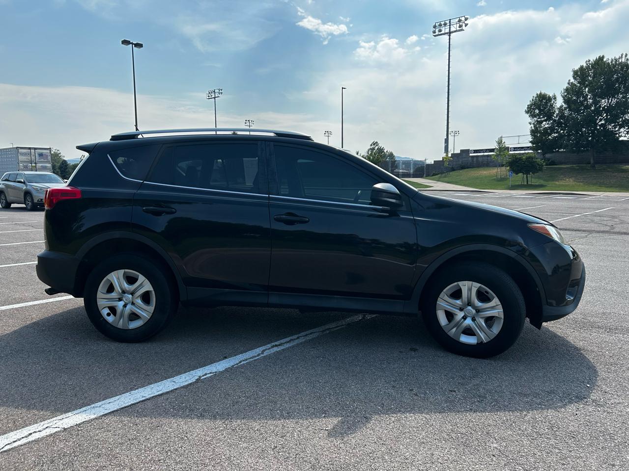 Toyota RAV4 LE AWD 2014