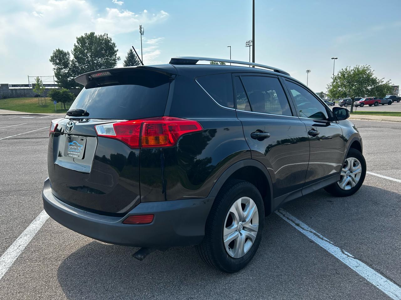Toyota RAV4 LE AWD 2014