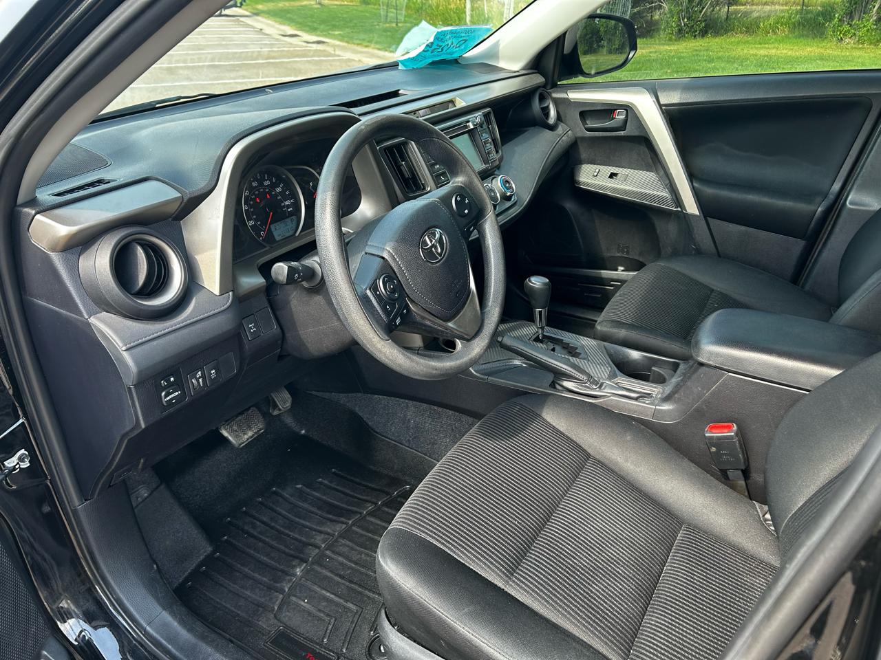 Toyota RAV4 LE AWD 2014