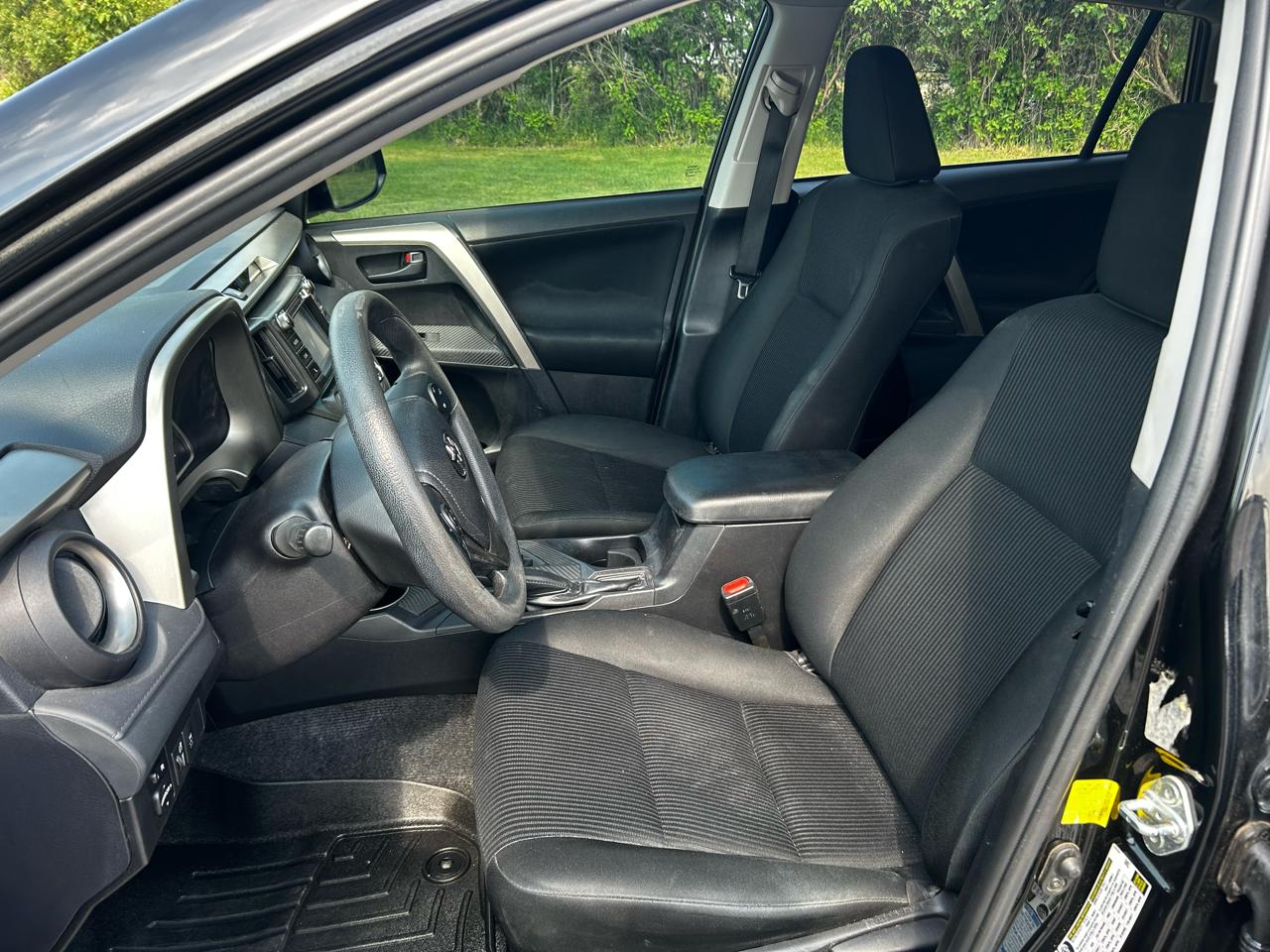 Toyota RAV4 LE AWD 2014