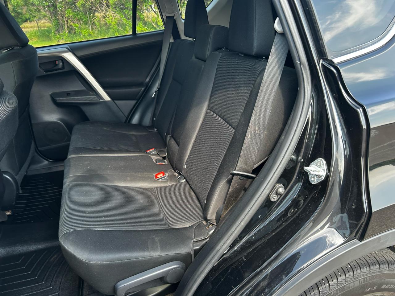 Toyota RAV4 LE AWD 2014