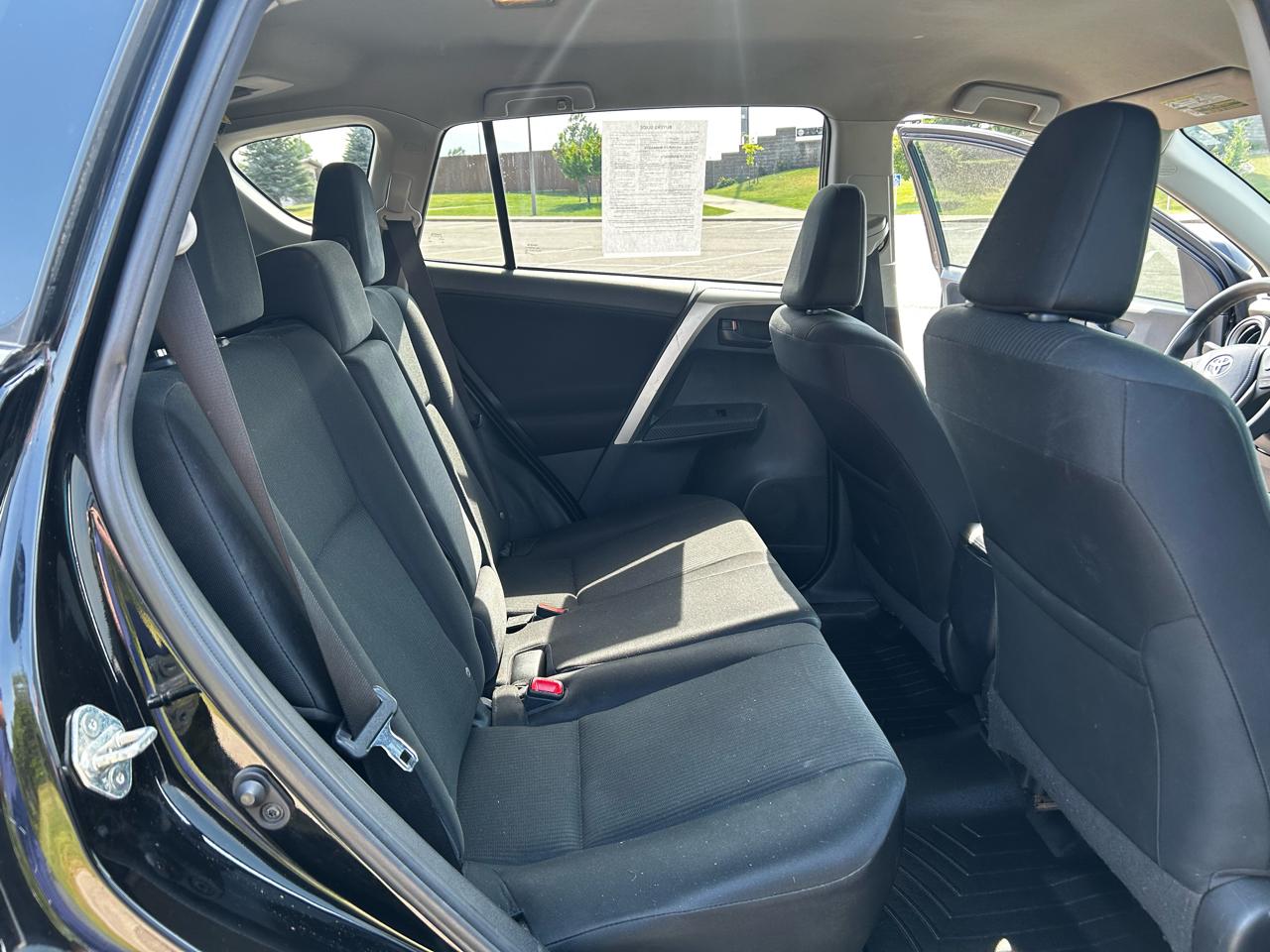 Toyota RAV4 LE AWD 2014