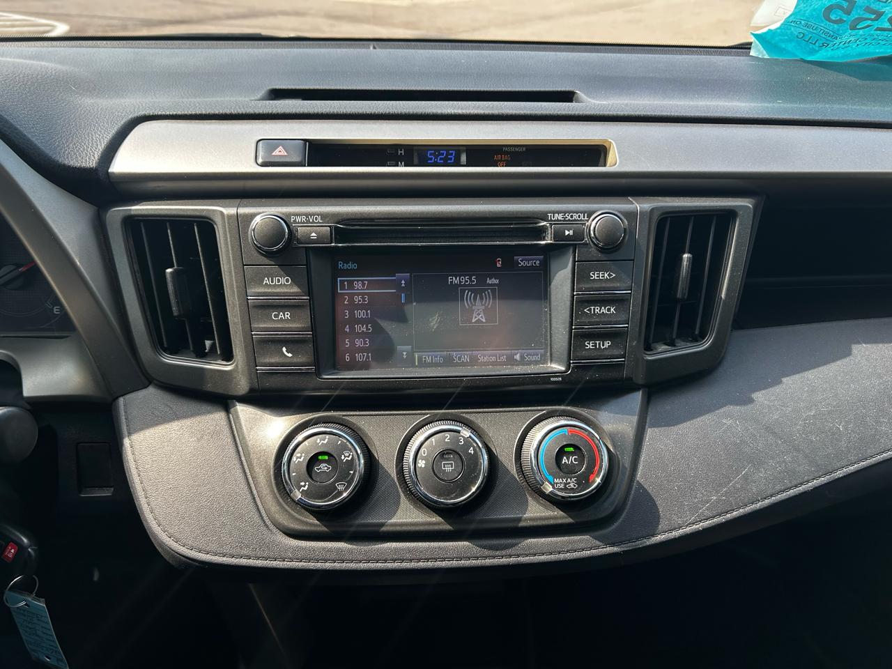 Toyota RAV4 LE AWD 2014