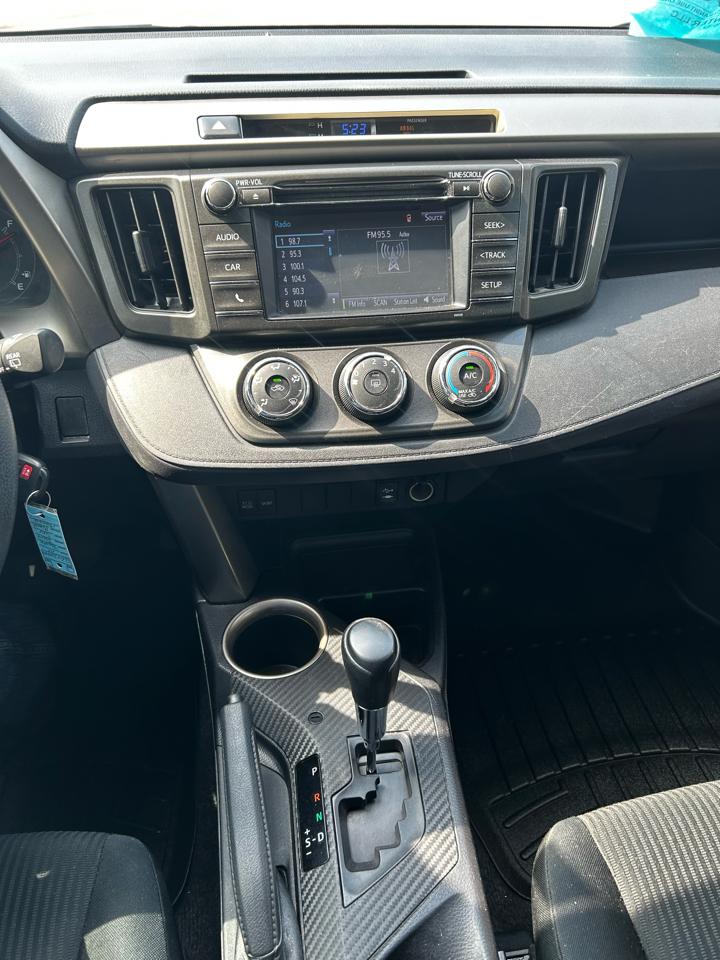Toyota RAV4 LE AWD 2014