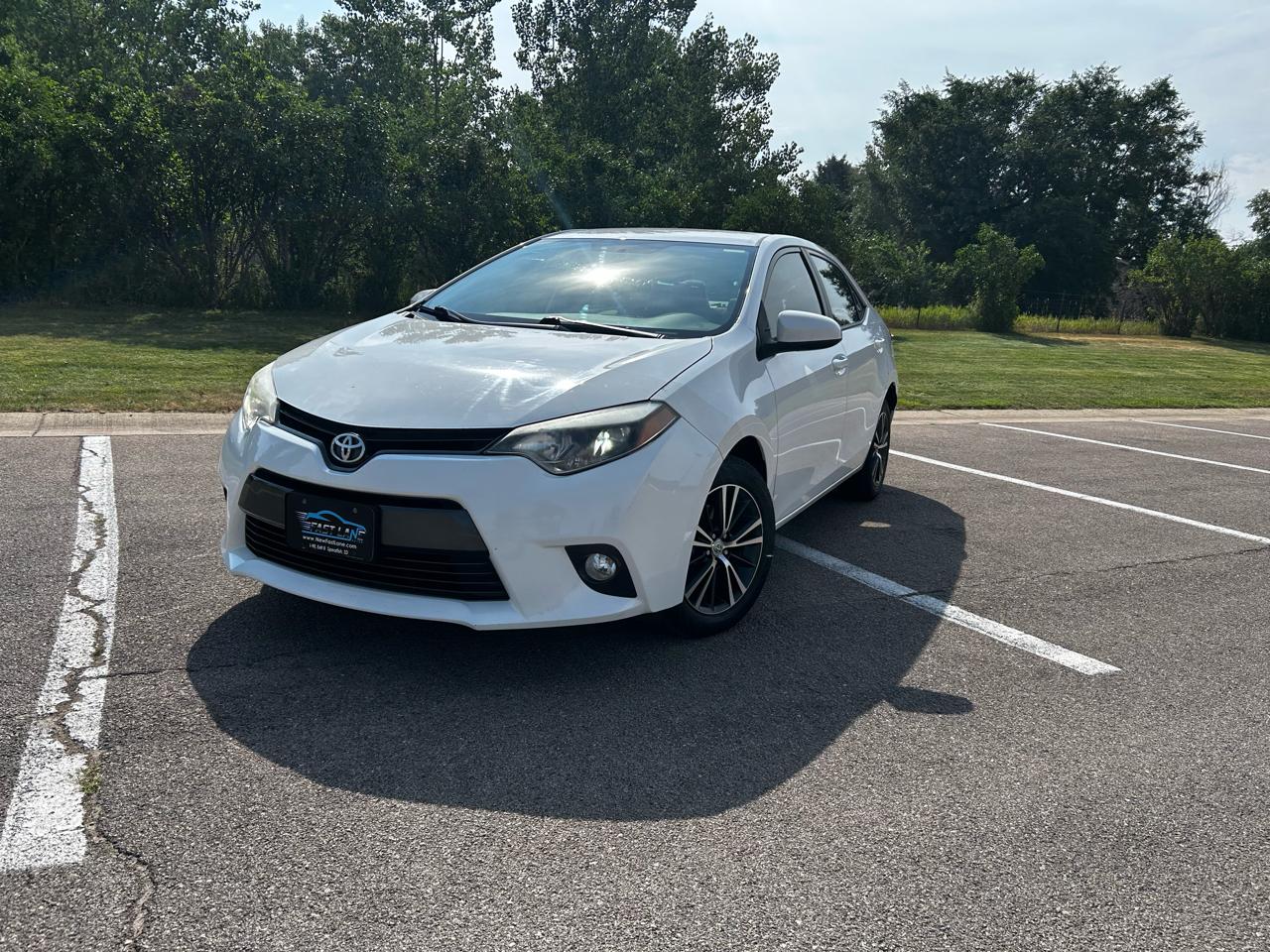 Toyota Corolla LE Plus CVT 2016