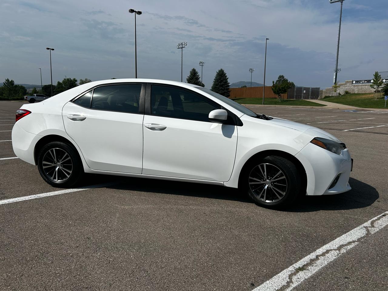 Toyota Corolla LE Plus CVT 2016