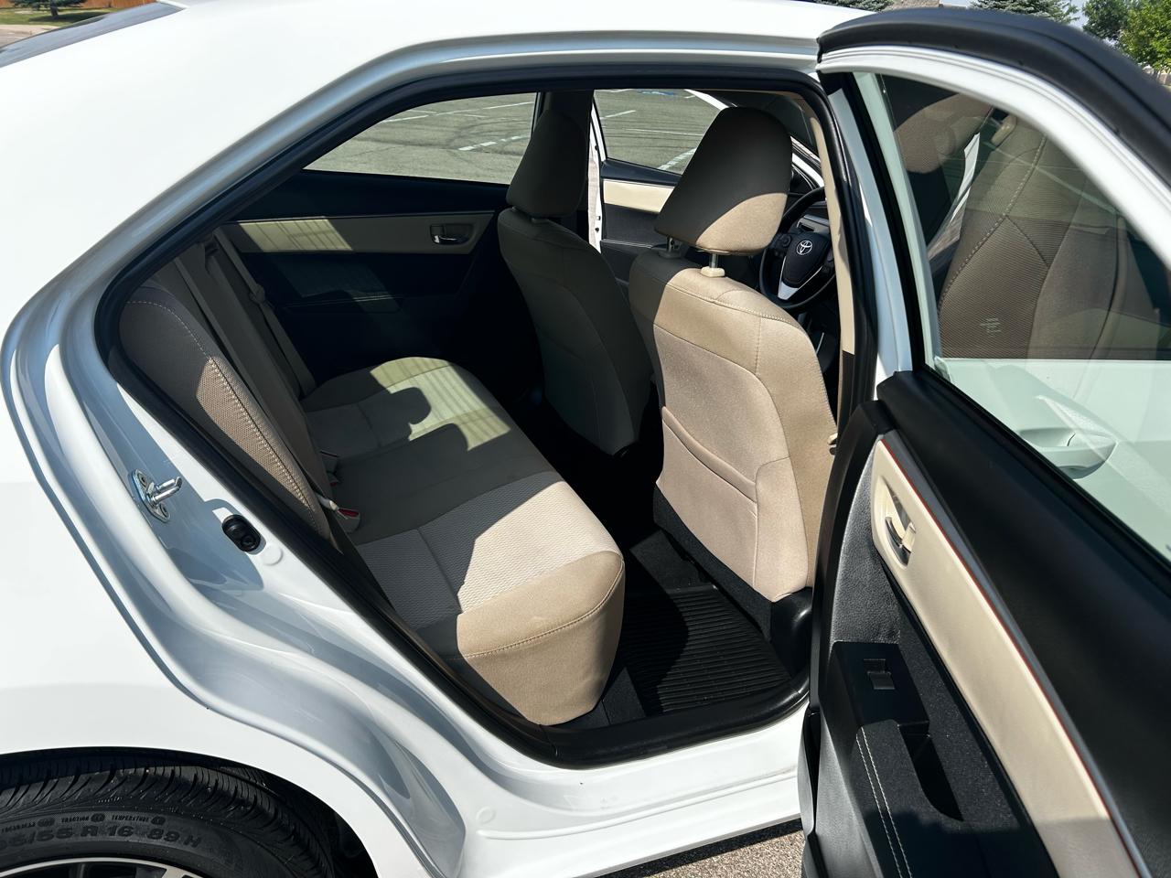 Toyota Corolla LE Plus CVT 2016
