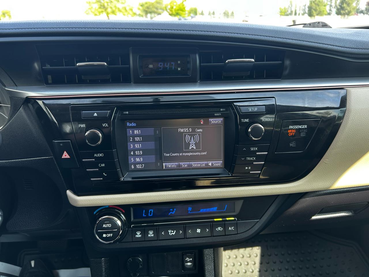 Toyota Corolla LE Plus CVT 2016