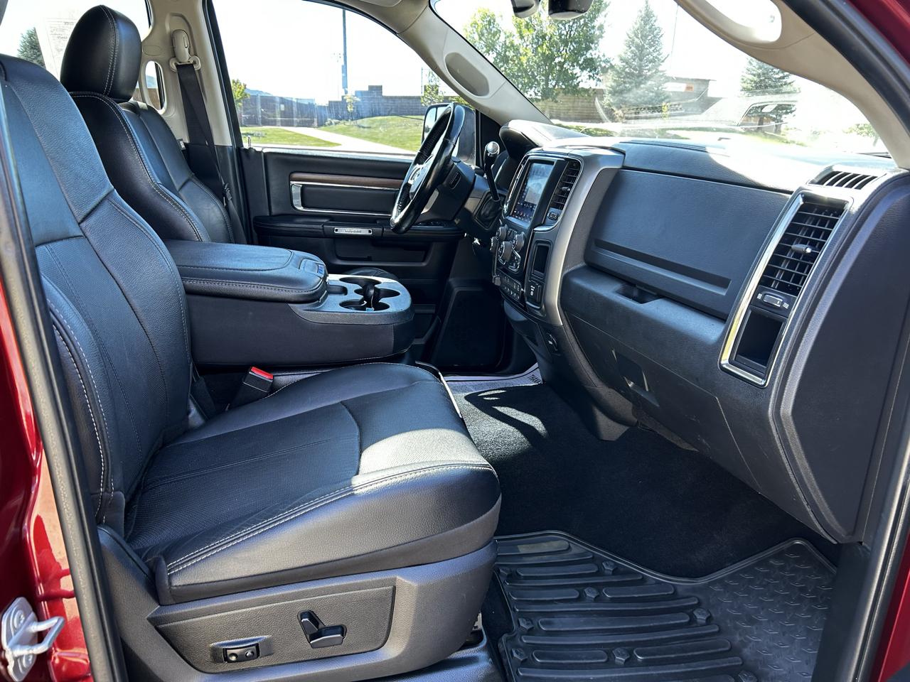 RAM 2500 Laramie Crew Cab SWB 4WD 2018