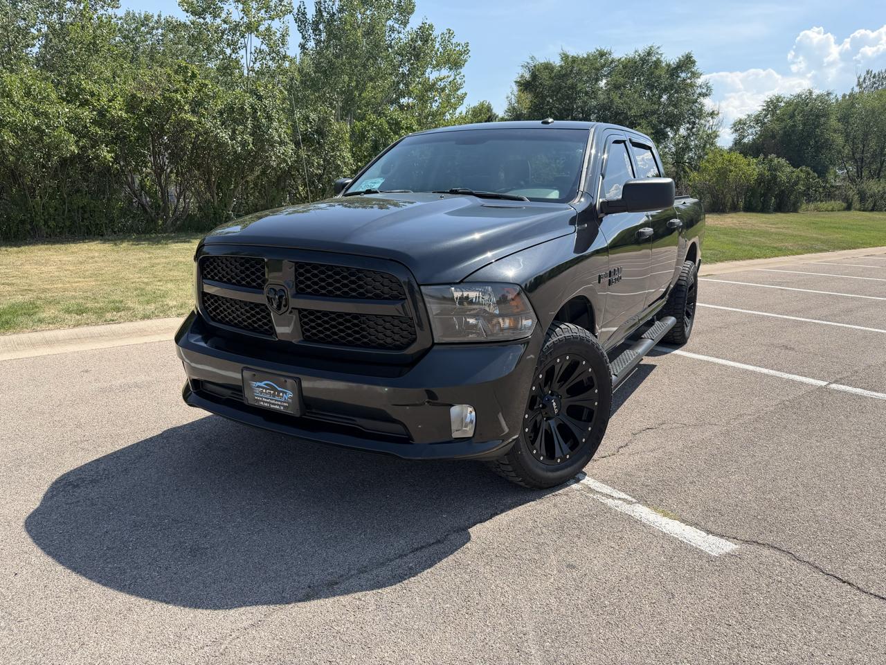 RAM 1500 Tradesman Crew Cab SWB 4WD 2018