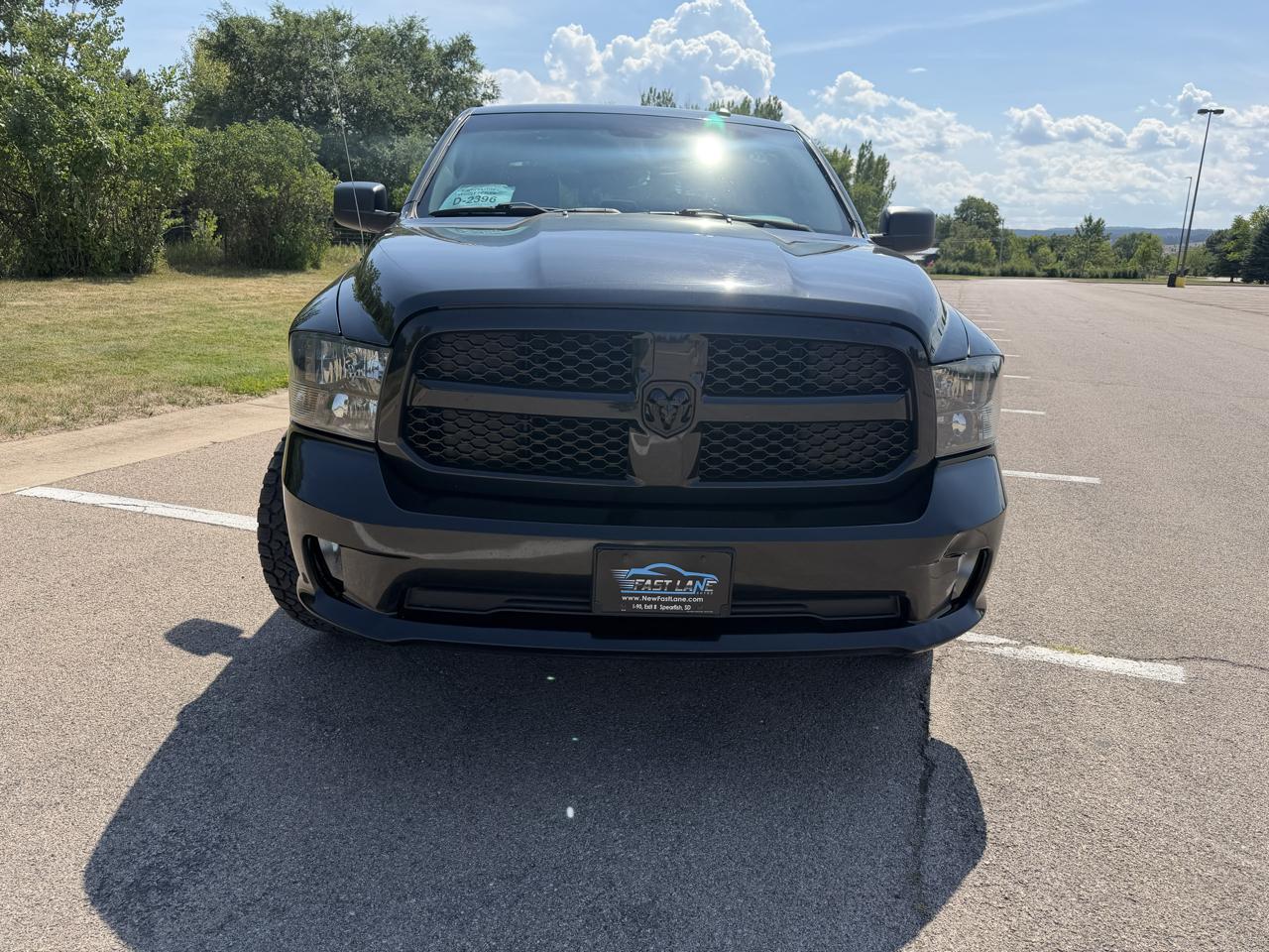 RAM 1500 Tradesman Crew Cab SWB 4WD 2018
