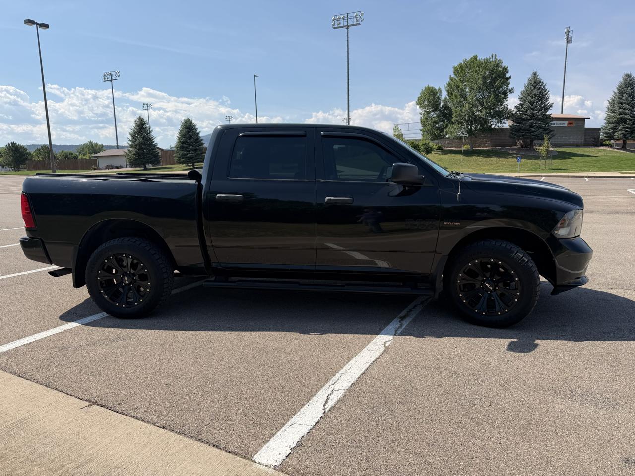 RAM 1500 Tradesman Crew Cab SWB 4WD 2018