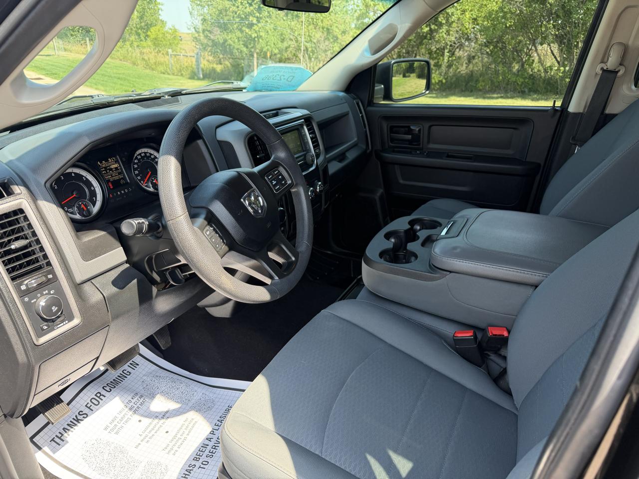 RAM 1500 Tradesman Crew Cab SWB 4WD 2018