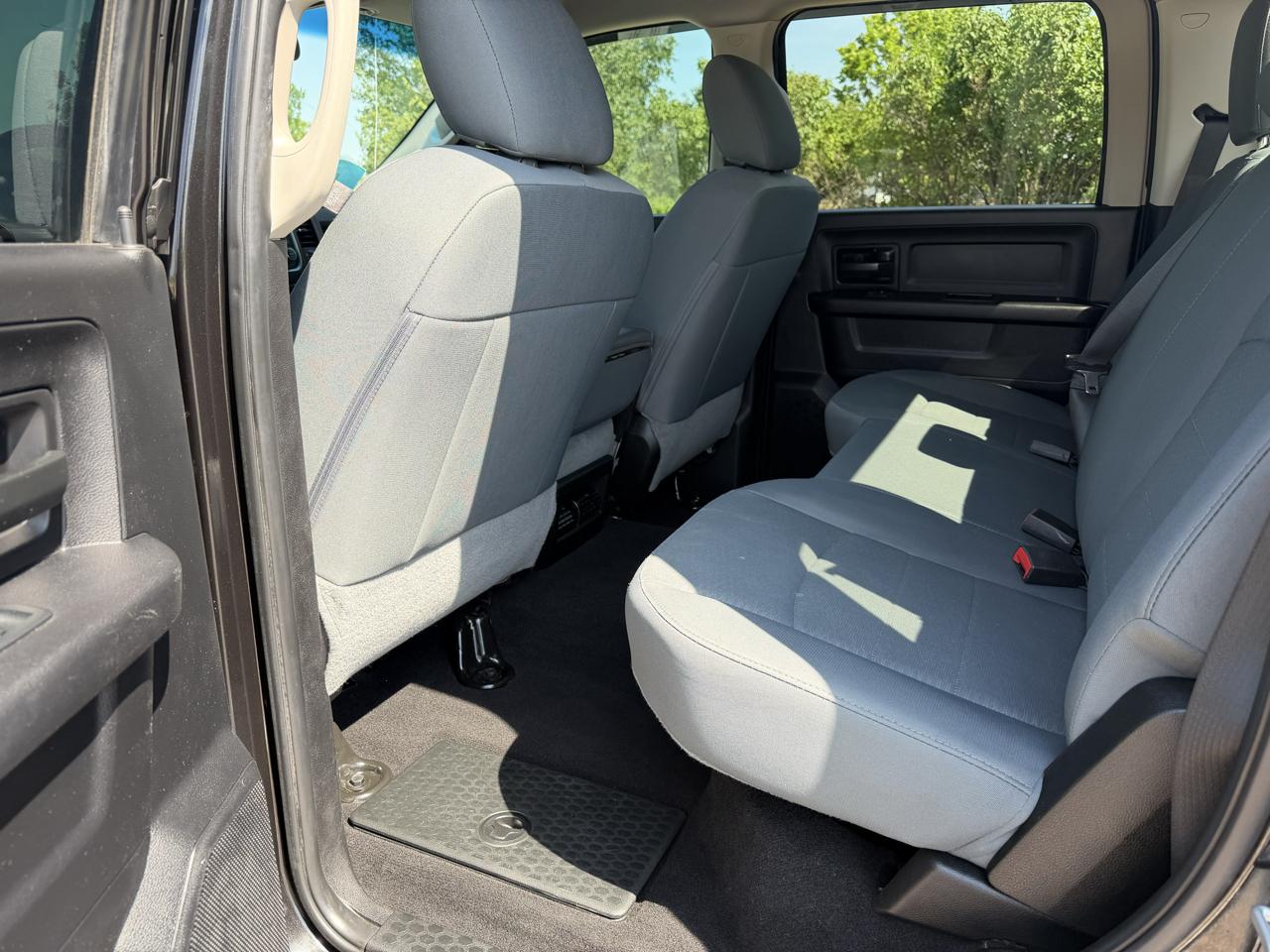 RAM 1500 Tradesman Crew Cab SWB 4WD 2018