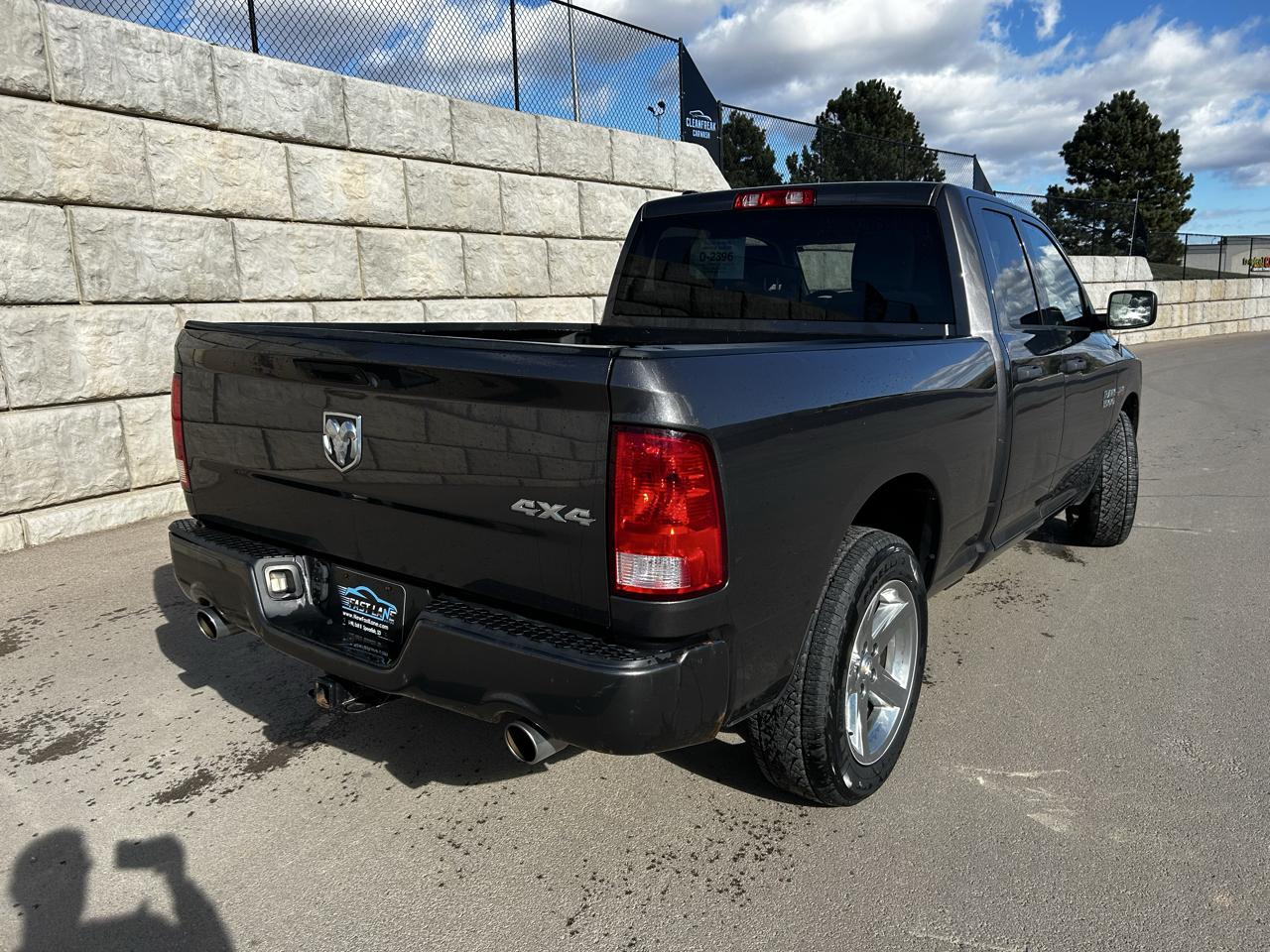 RAM 1500 Tradesman Quad Cab 4WD 2017