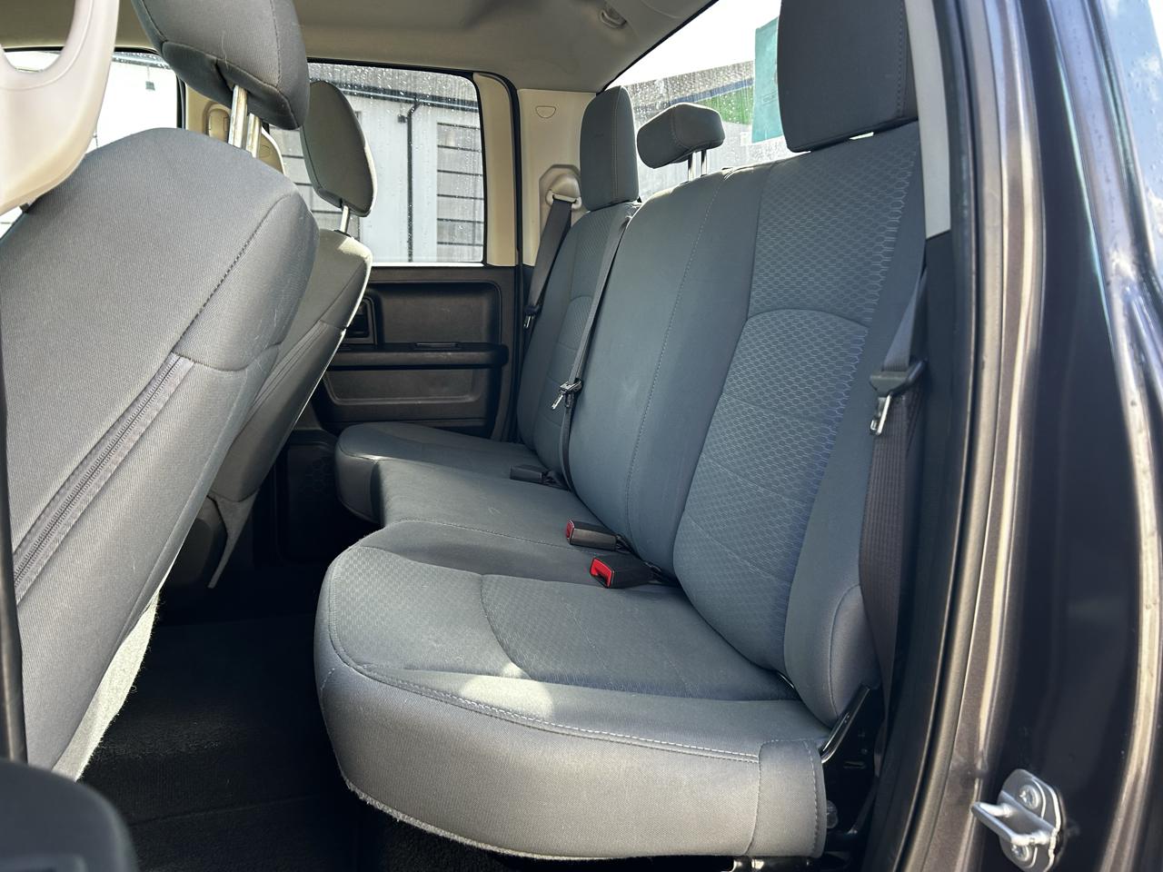 RAM 1500 Tradesman Quad Cab 4WD 2017