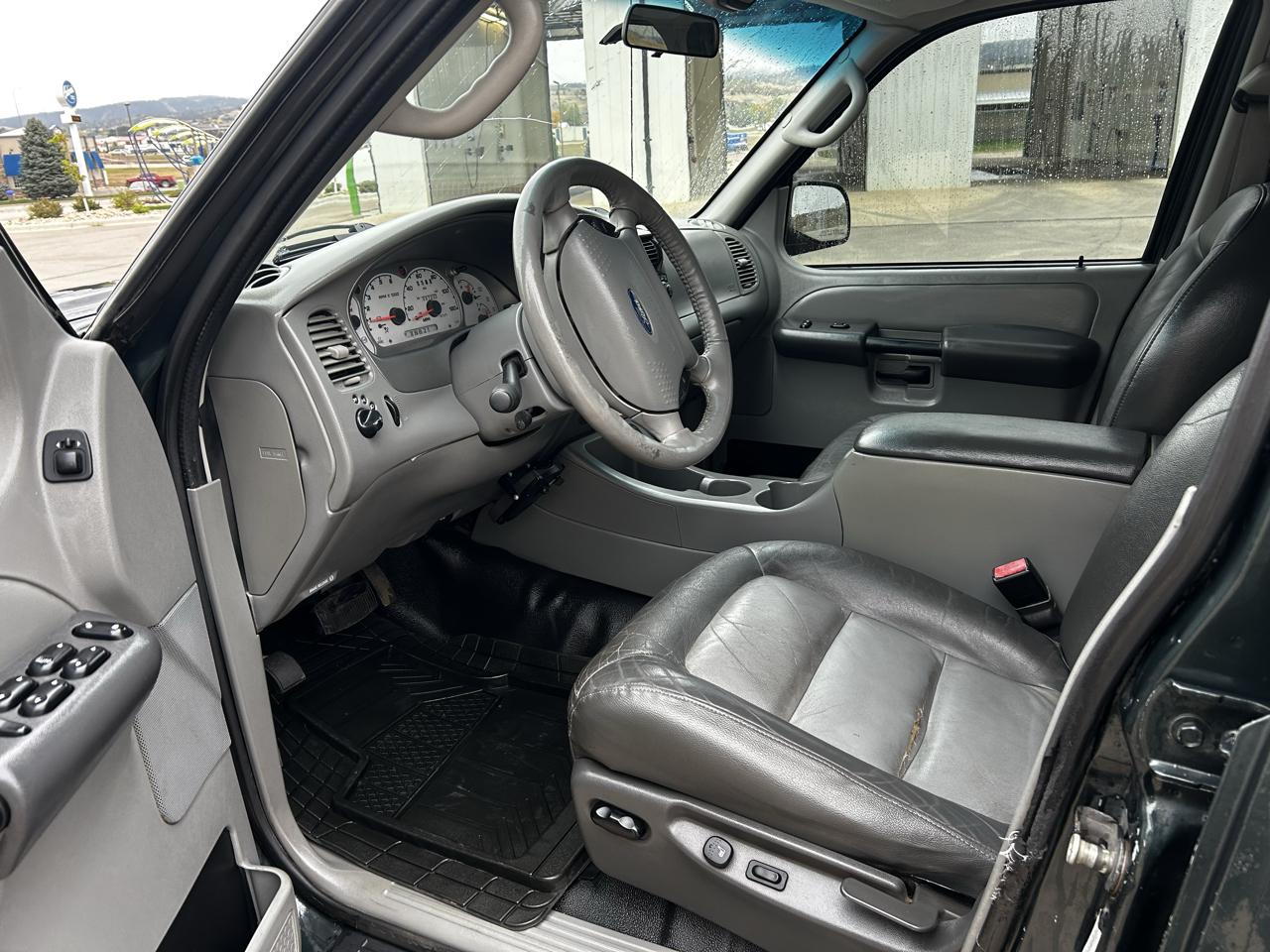 Ford Explorer Sport Trac XLT 4WD 2003