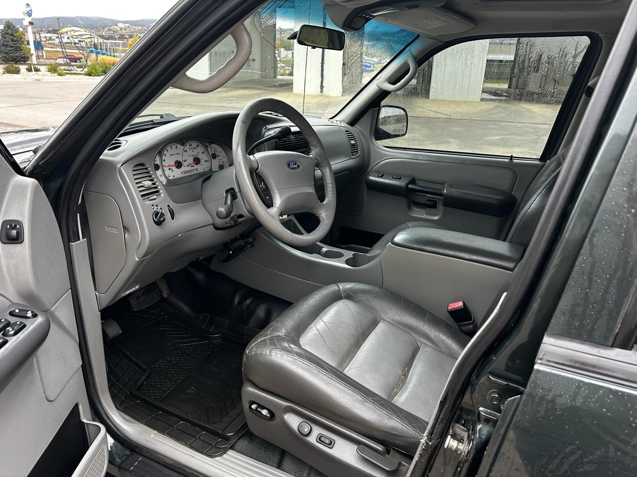 Ford Explorer Sport Trac XLT 4WD 2003