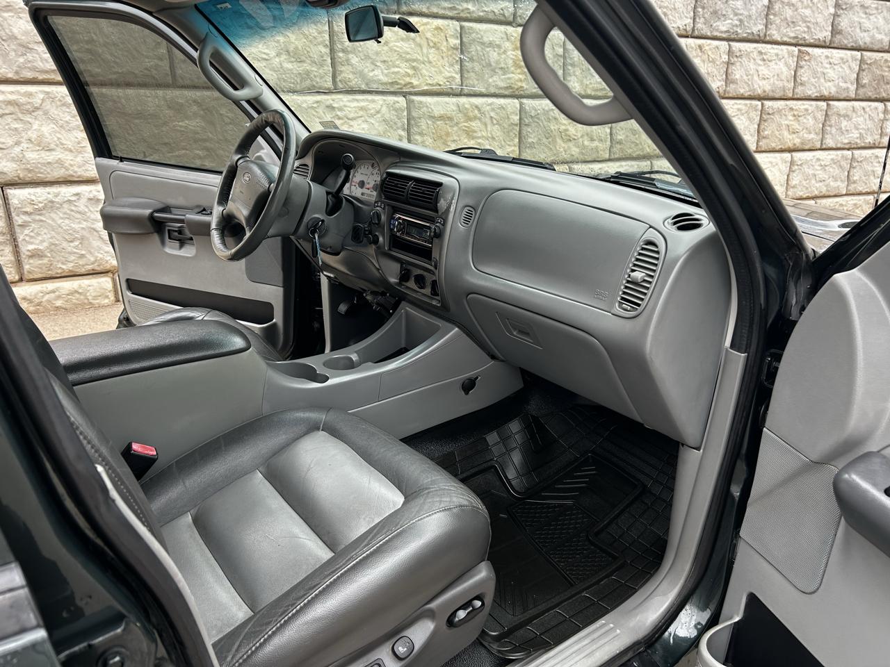 Ford Explorer Sport Trac XLT 4WD 2003