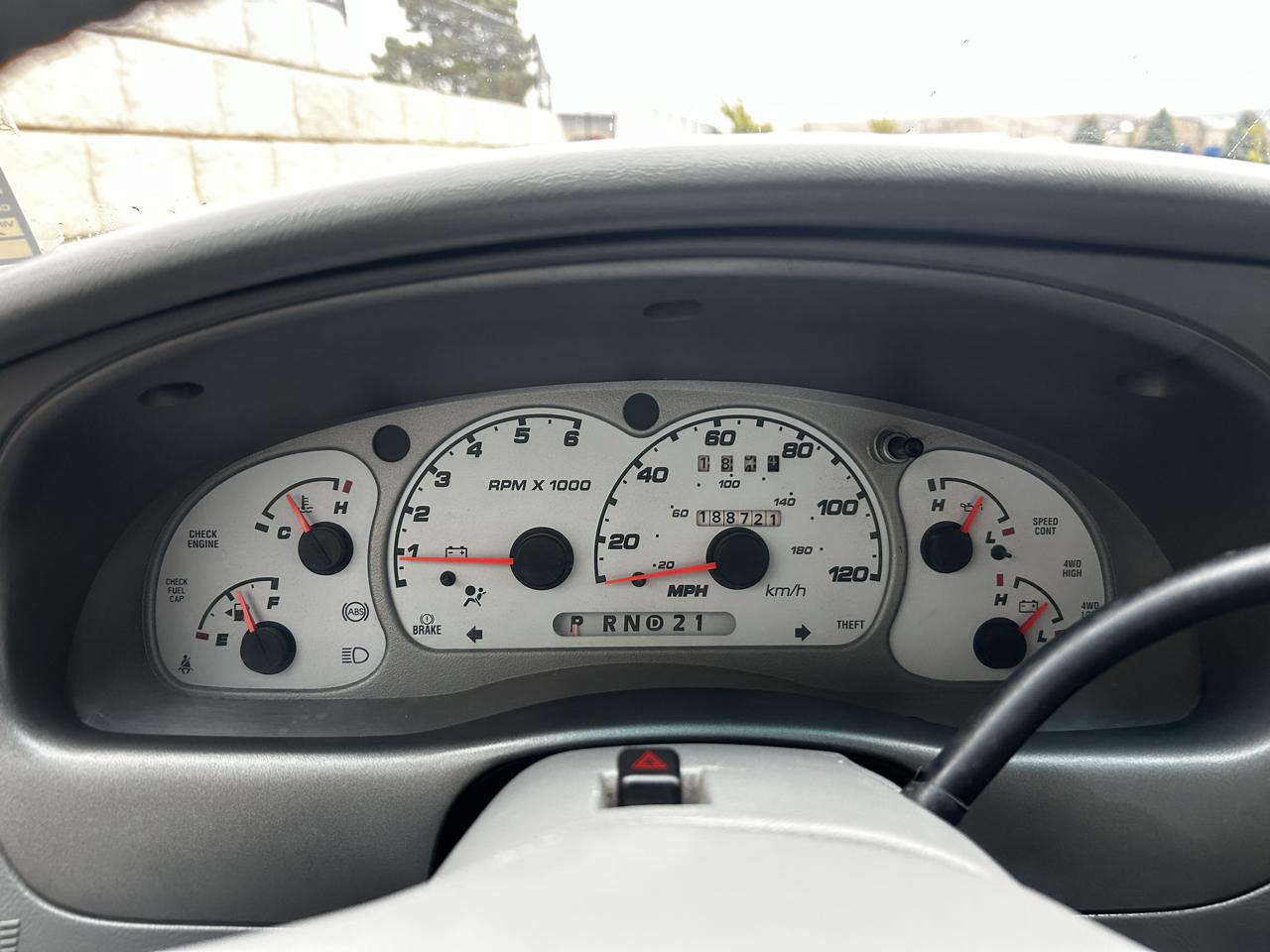 Ford Explorer Sport Trac XLT 4WD 2003