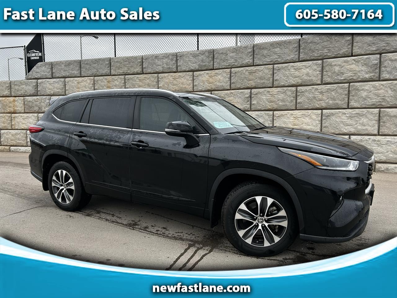 2021 Toyota Highlander XLE AWD V6