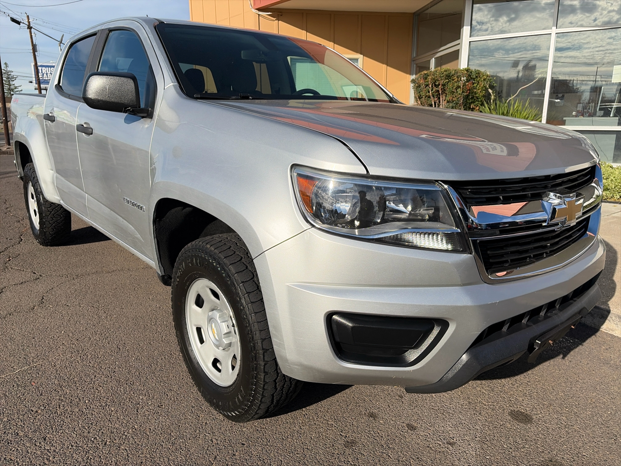 Chevrolet Colorado Work Truck Crew Cab 4WD Short Box 2017 Chevrolet Colorado Work Truck Crew Cab 4WD Short Box 2017