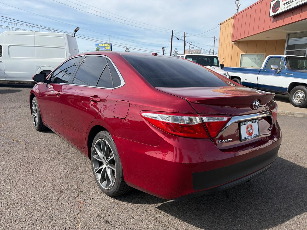 Toyota Camry LE 2017