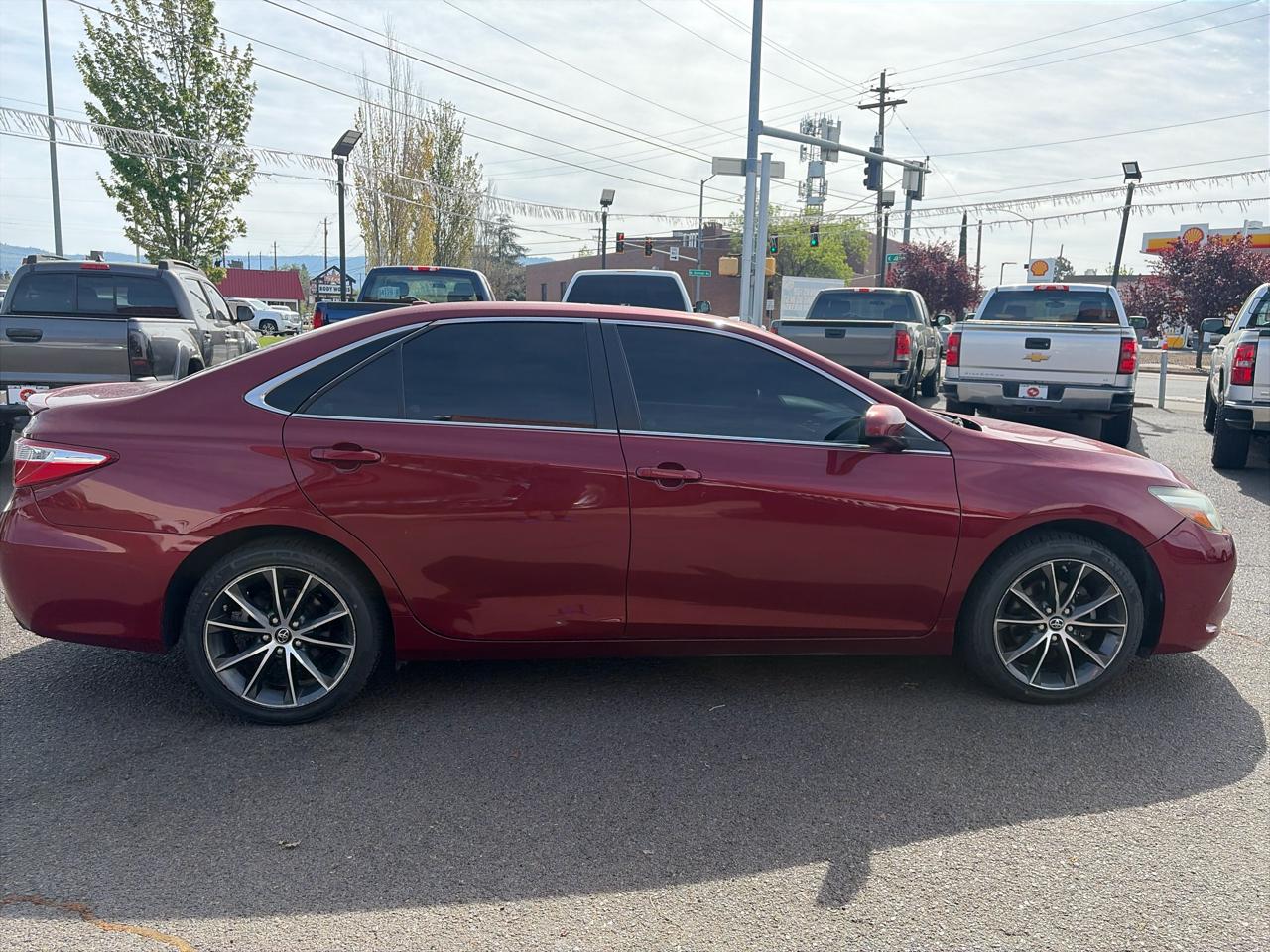 Toyota Camry LE 2017