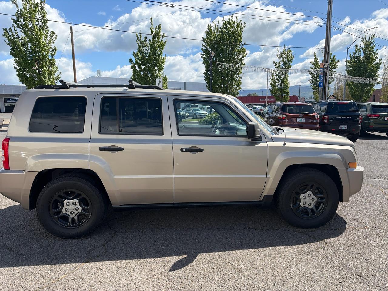 Jeep Patriot Sport 2WD 2010