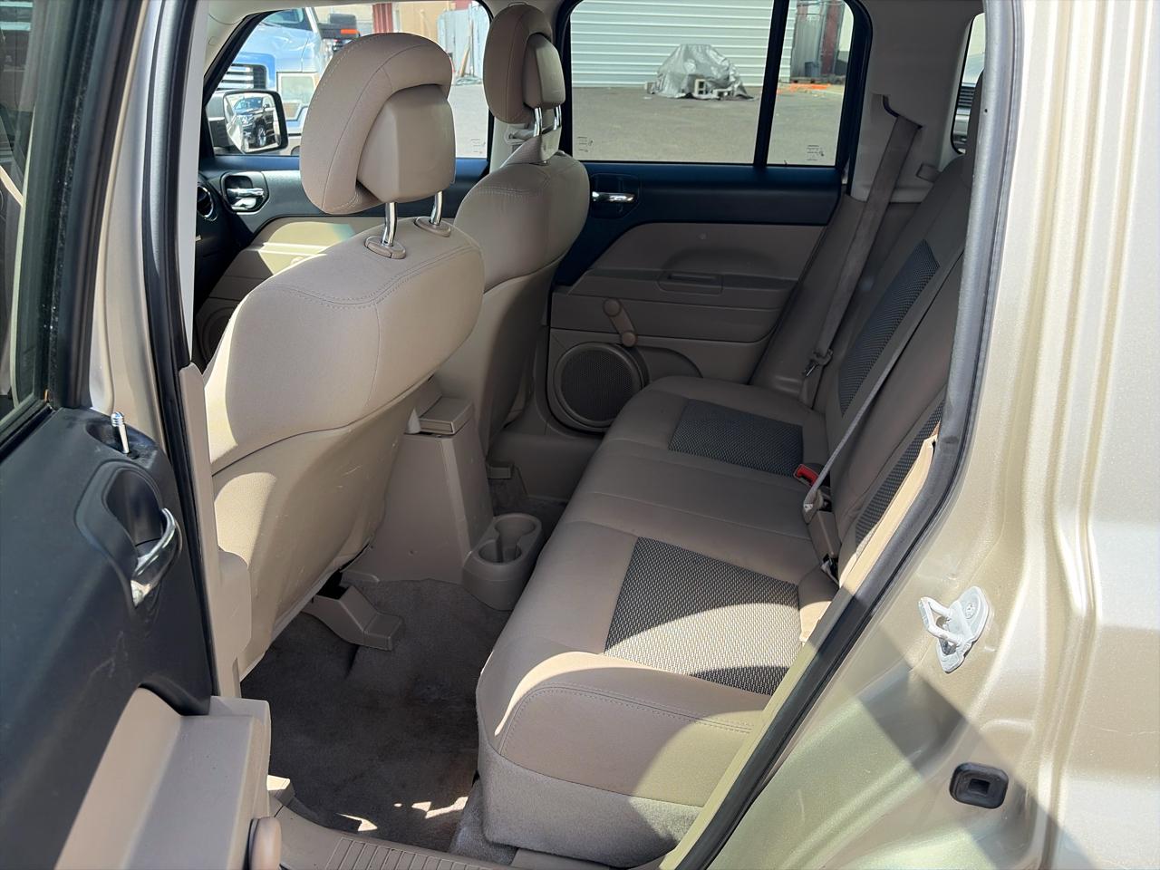 Jeep Patriot Sport 2WD 2010