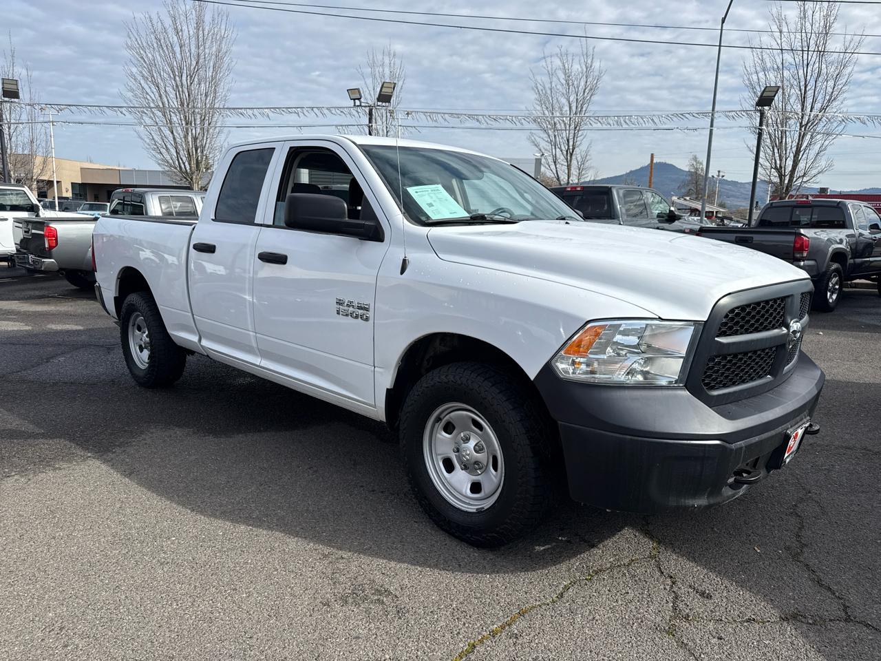 RAM 1500 Tradesman Quad Cab 4WD 2016