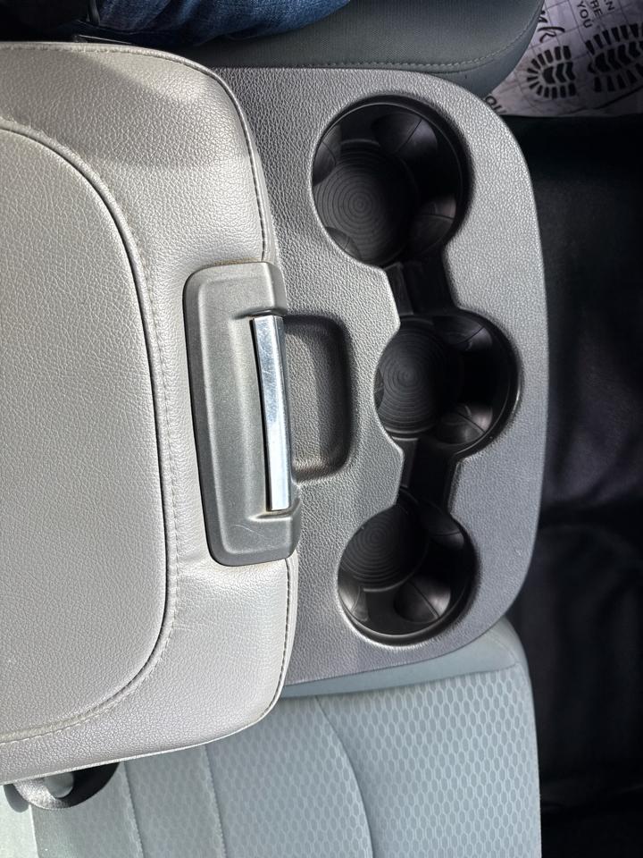 RAM 1500 Tradesman Quad Cab 4WD 2016