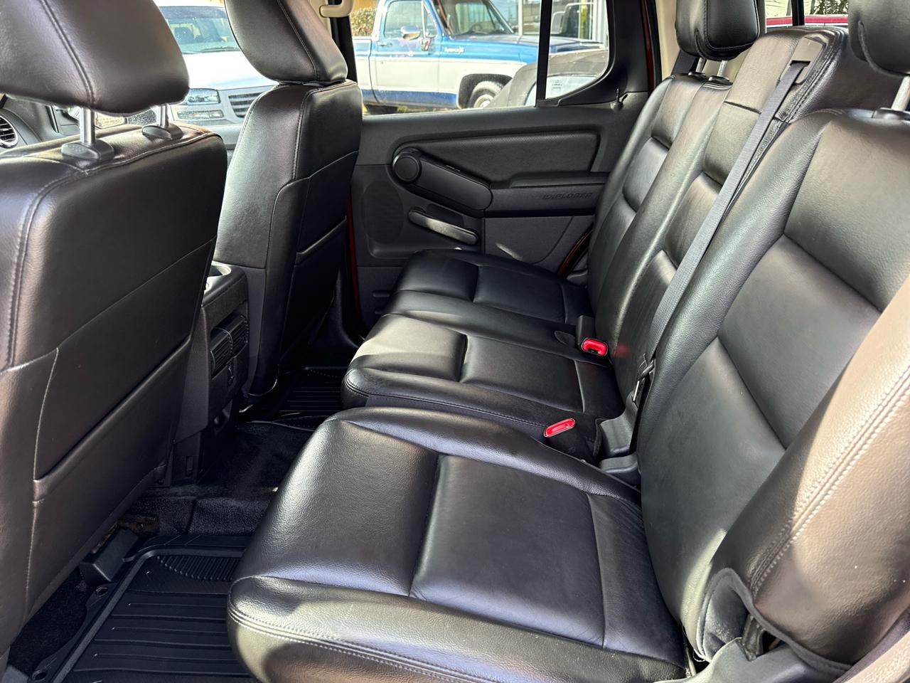 Ford Explorer Sport Trac Limited 4.0L 2WD 2010