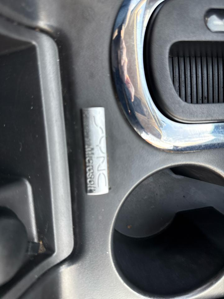 Ford Explorer Sport Trac Limited 4.0L 2WD 2010