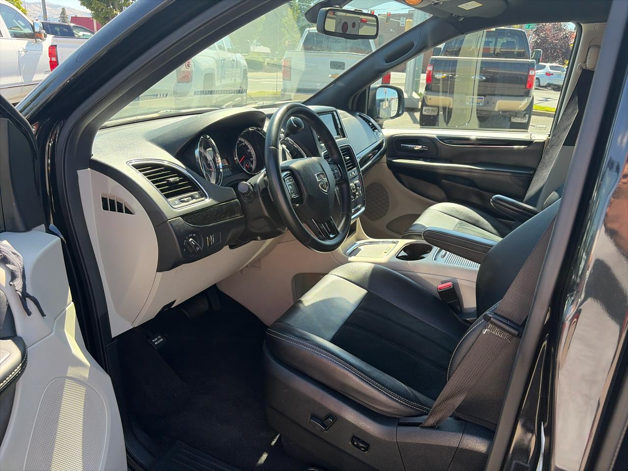 Dodge Grand Caravan SXT 2018