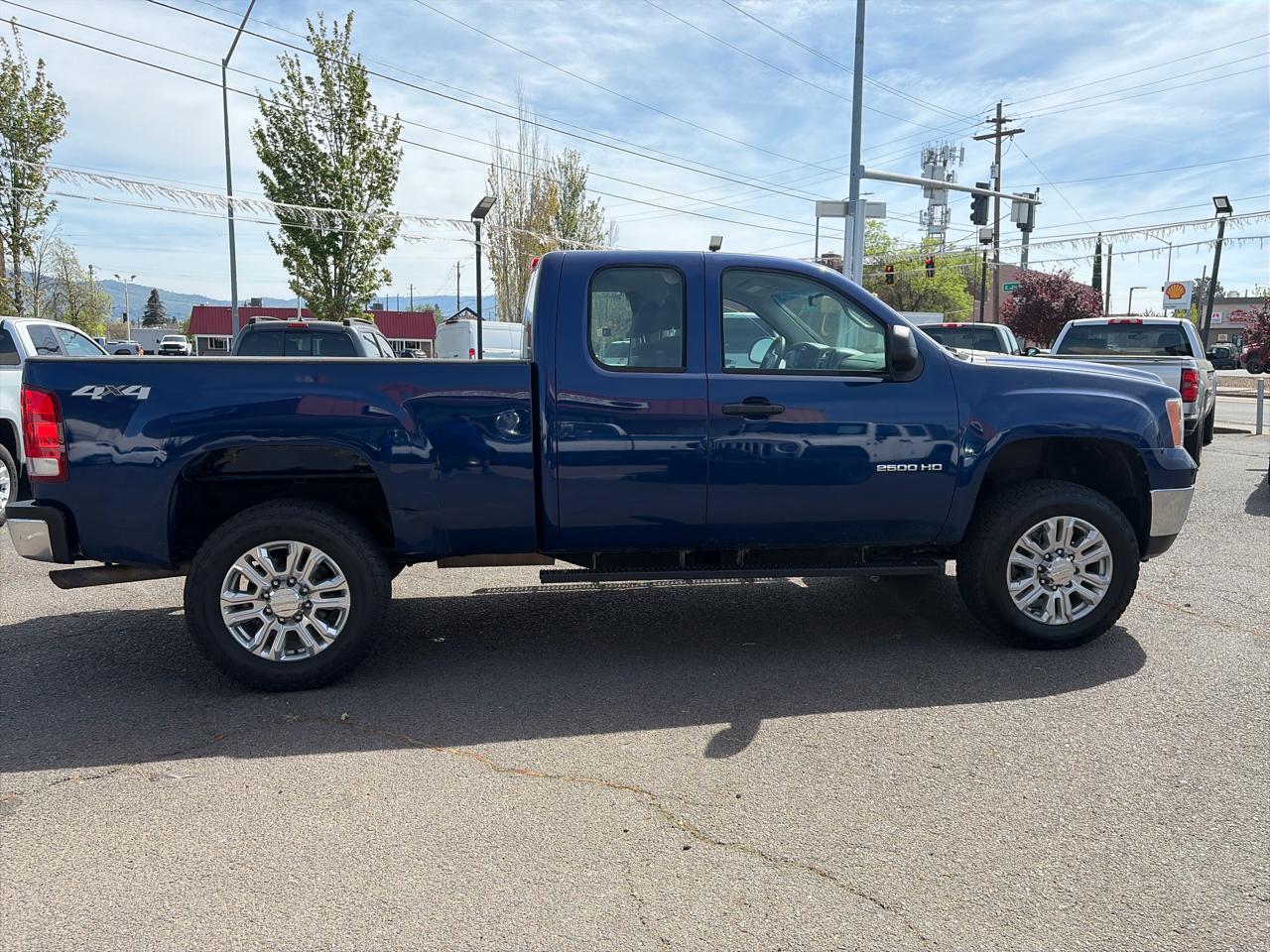 GMC Sierra 2500HD Work Truck Ext. Cab 4WD 2013