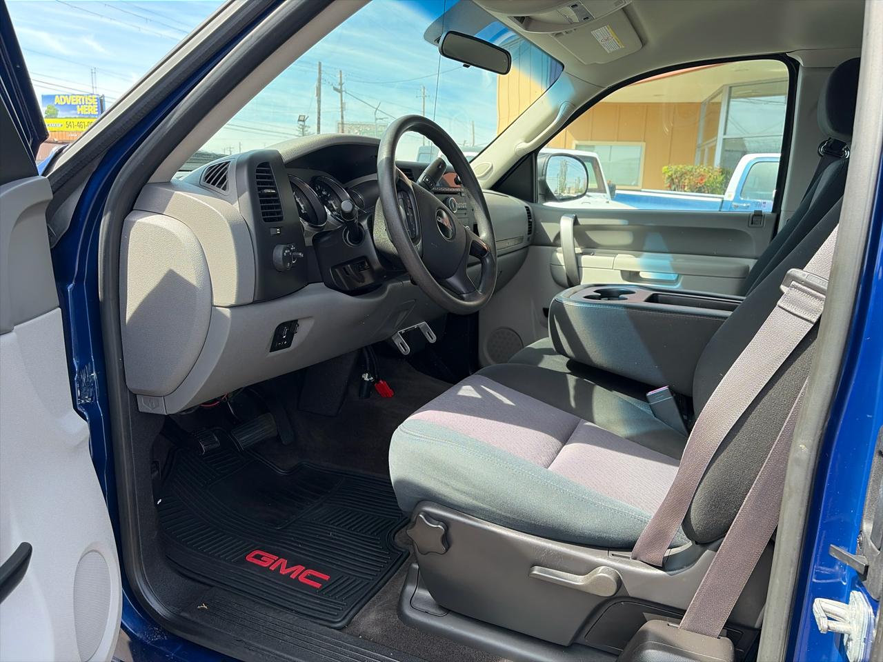 GMC Sierra 2500HD Work Truck Ext. Cab 4WD 2013