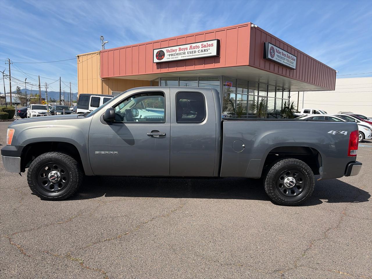 GMC Sierra 1500 Work Truck Ext. Cab 4WD 2011