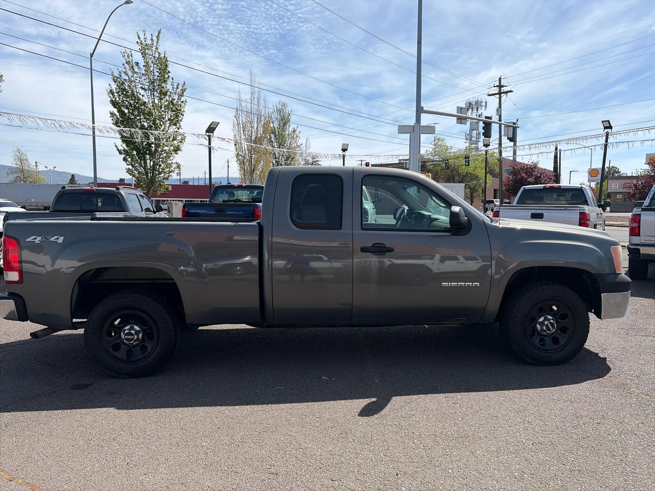 GMC Sierra 1500 Work Truck Ext. Cab 4WD 2011