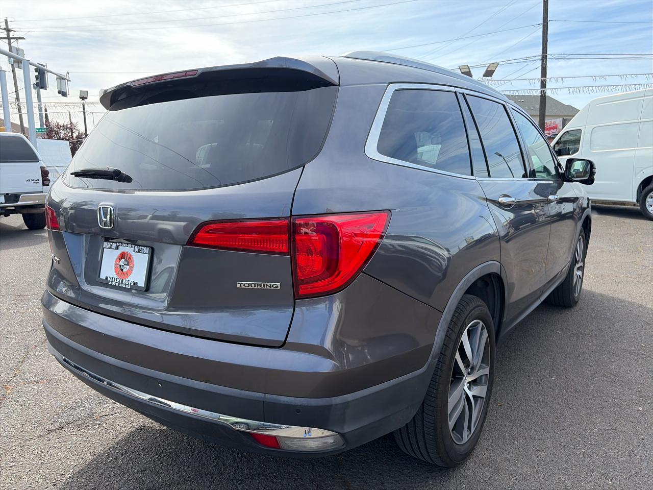 Honda Pilot Touring 2WD 2016