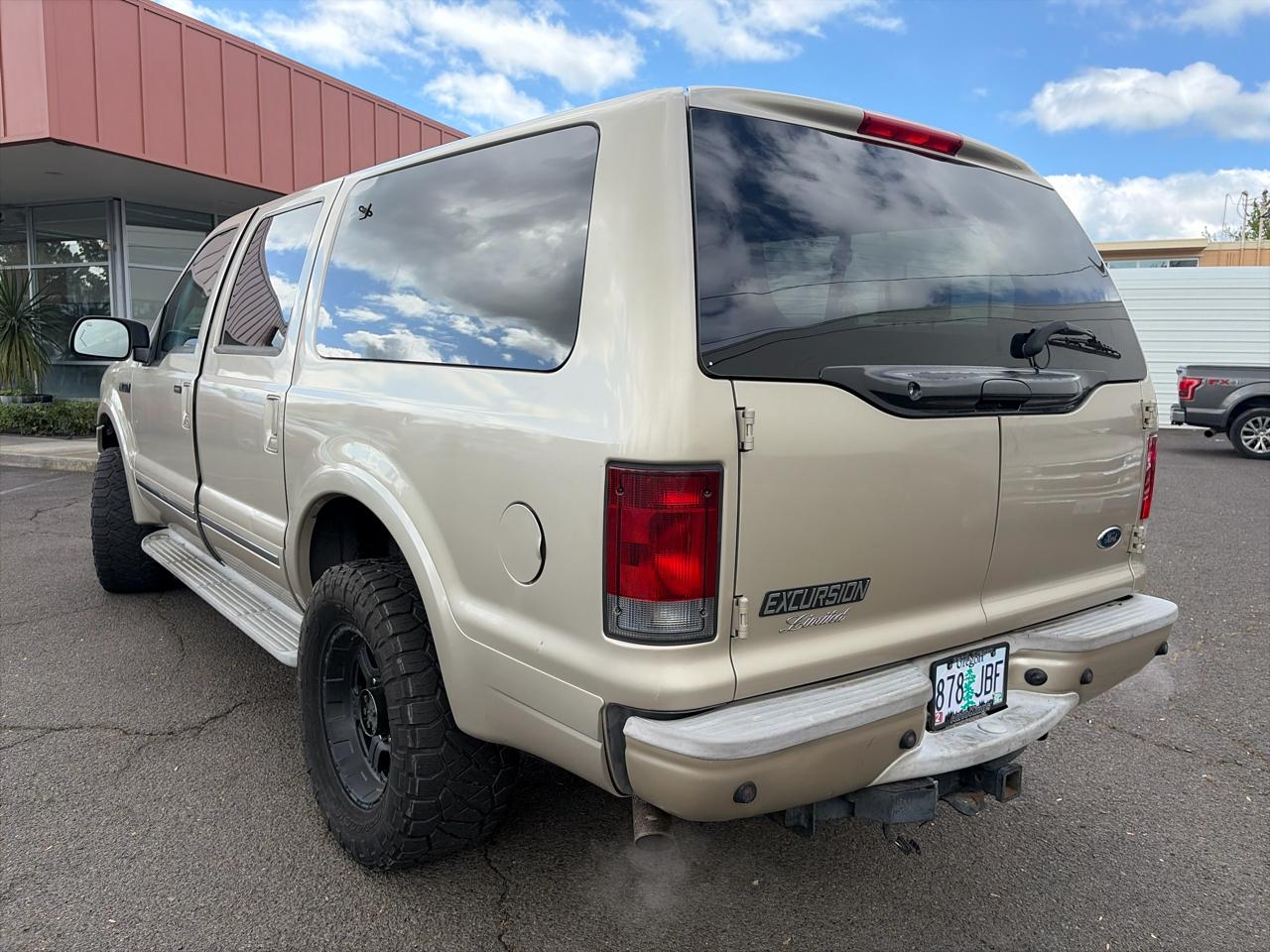 Ford Excursion Limited 6.8L 4WD 2005