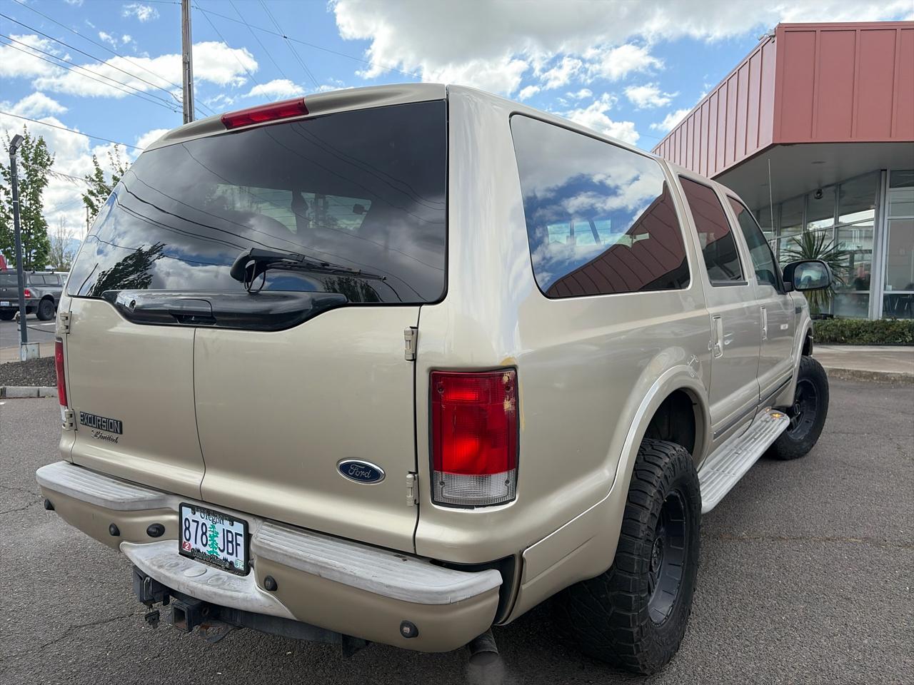 Ford Excursion Limited 6.8L 4WD 2005