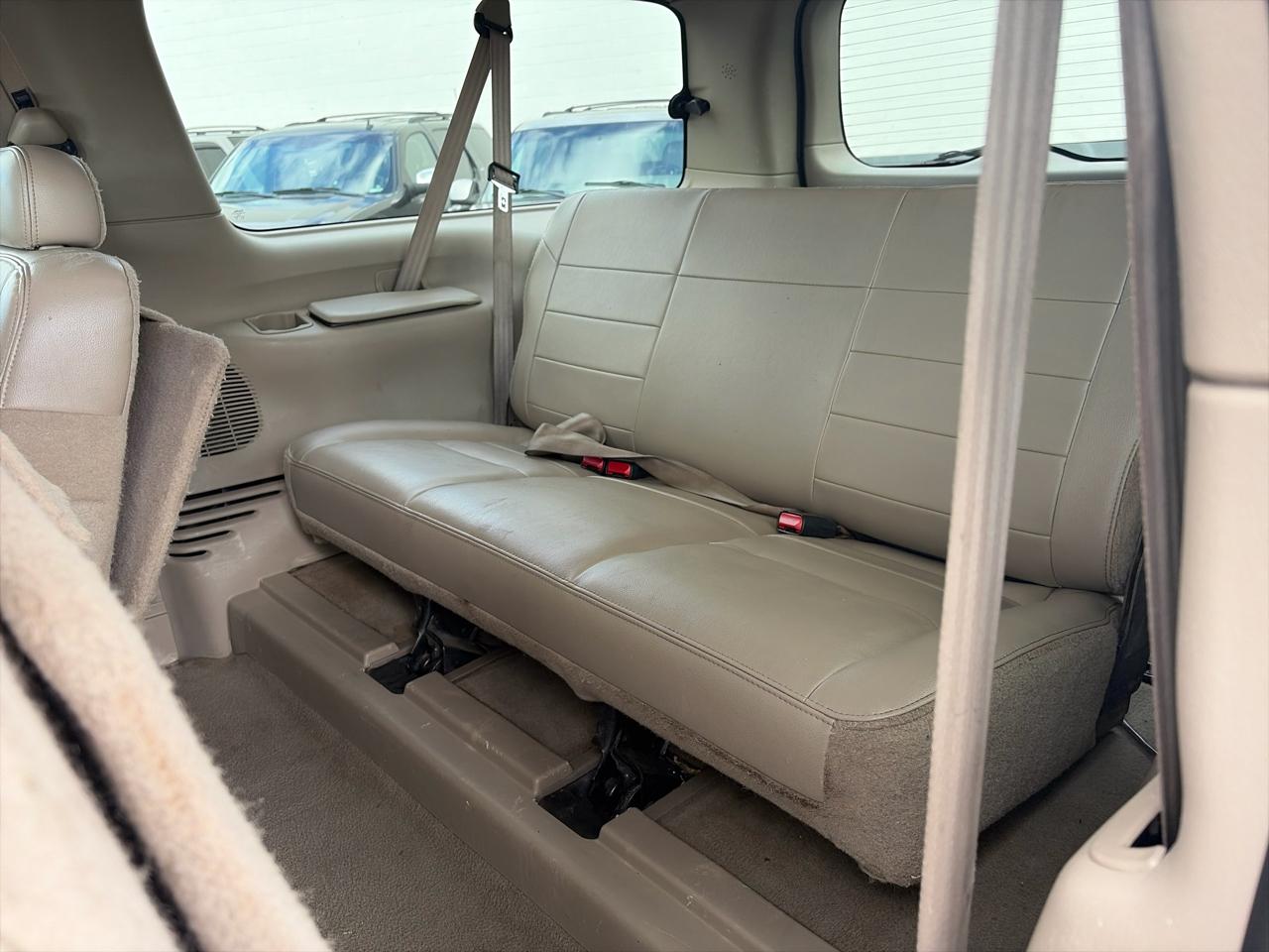 Ford Excursion Limited 6.8L 4WD 2005