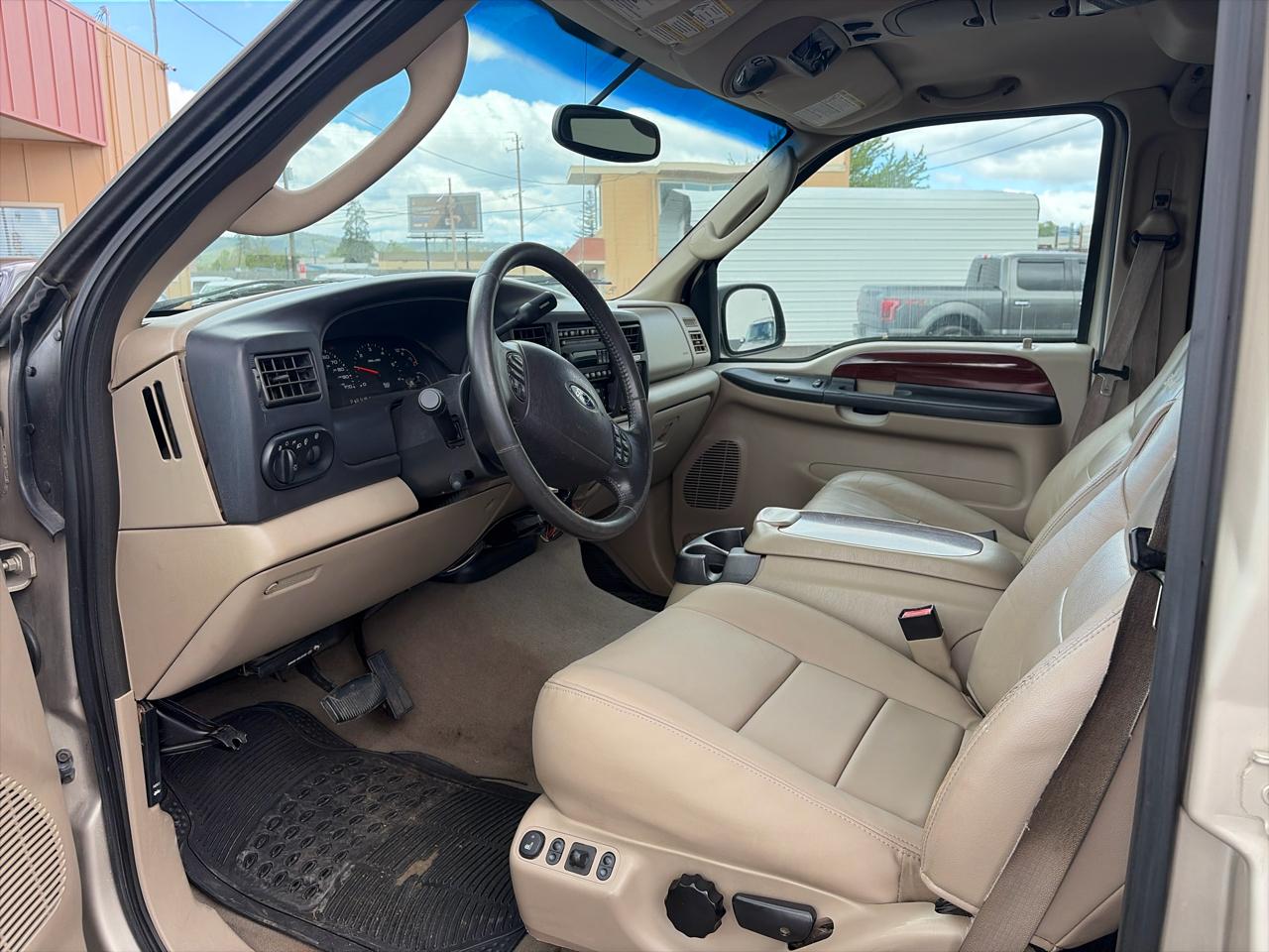 Ford Excursion Limited 6.8L 4WD 2005