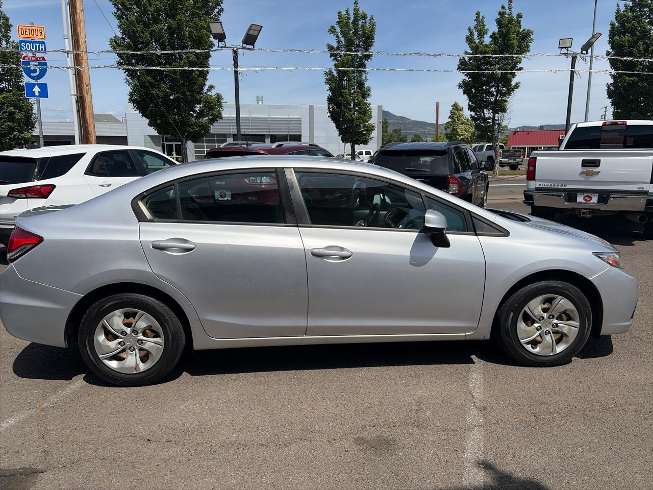 Honda Civic LX Sedan 5-Speed AT 2013