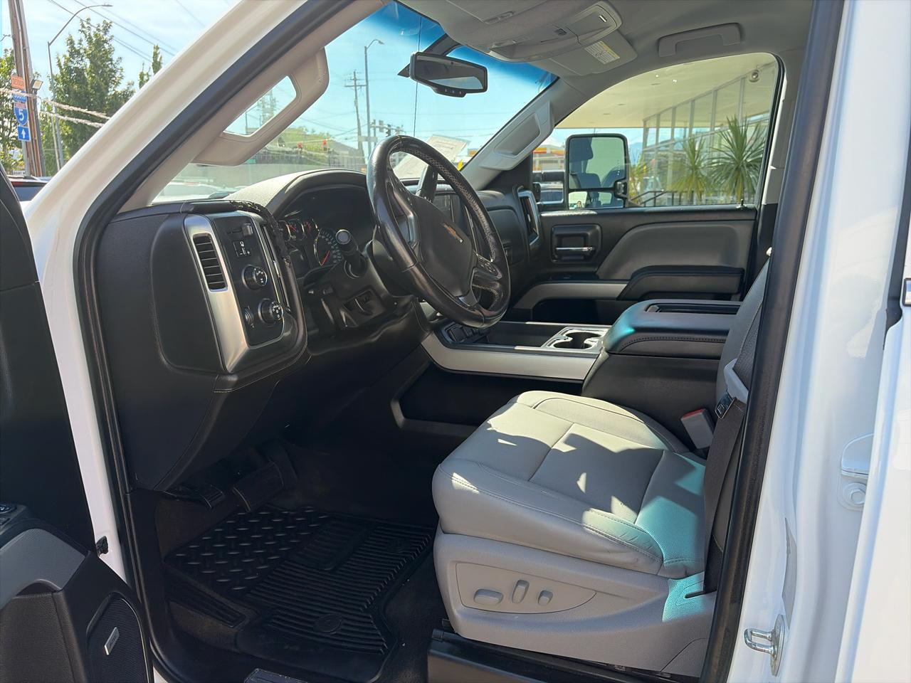 Chevrolet Silverado 3500HD LTZ Crew Cab 4WD 2018