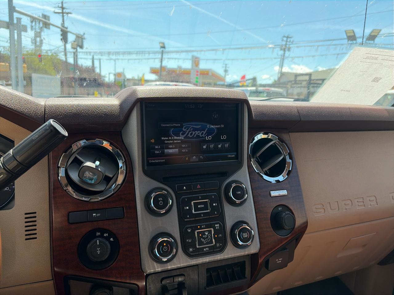 Ford F-350 SD King Ranch Crew Cab 4WD 2014