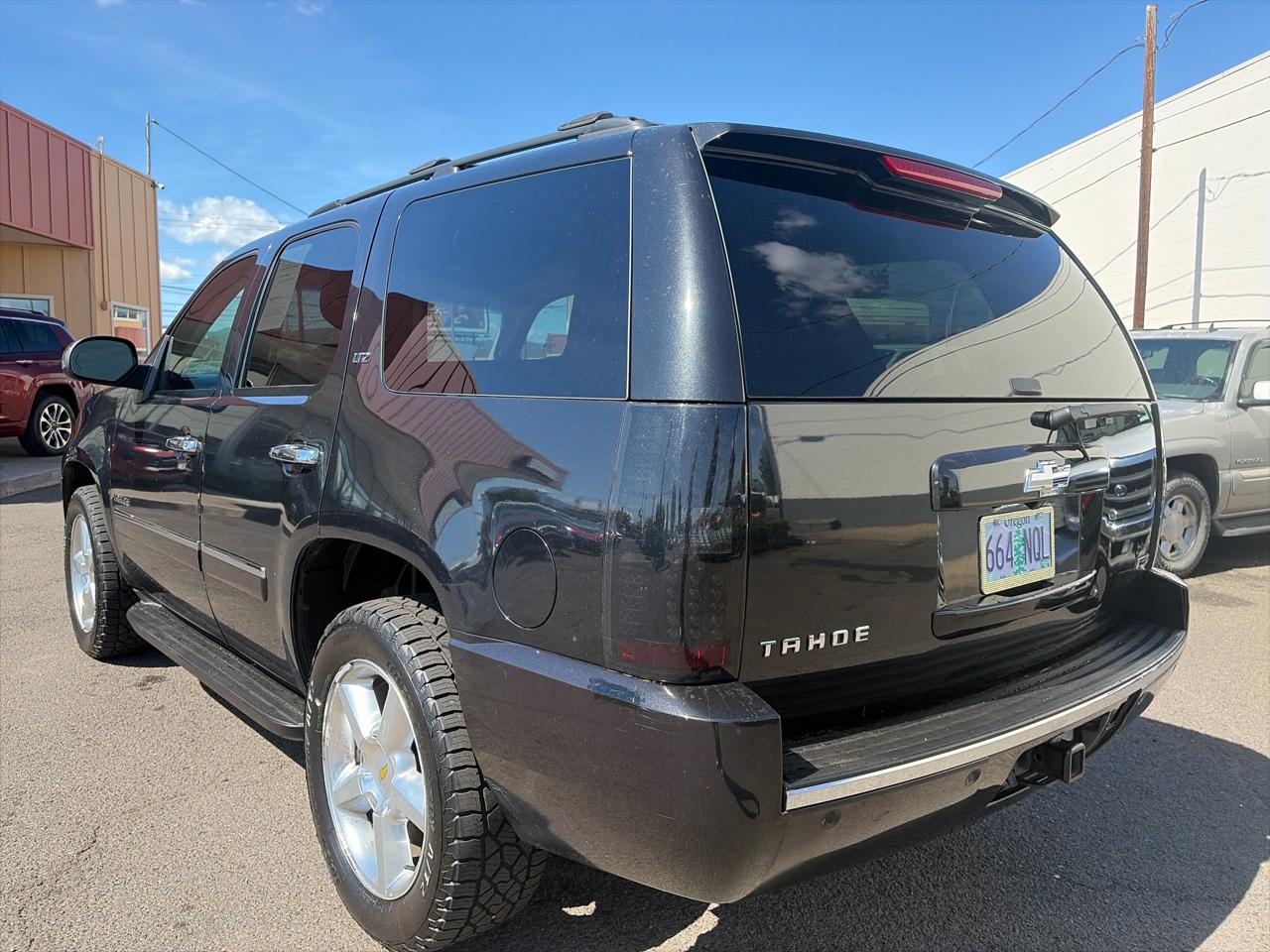 Chevrolet Tahoe LTZ 4WD 2011
