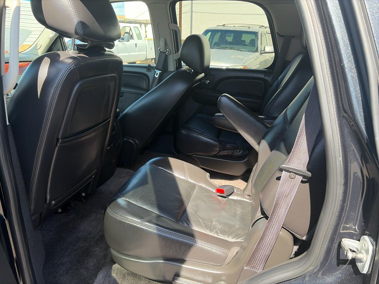 Chevrolet Tahoe LTZ 4WD 2011
