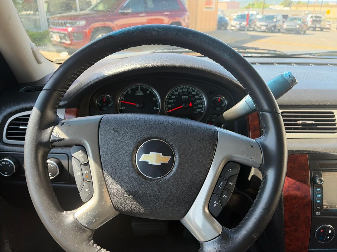 Chevrolet Tahoe LTZ 4WD 2011